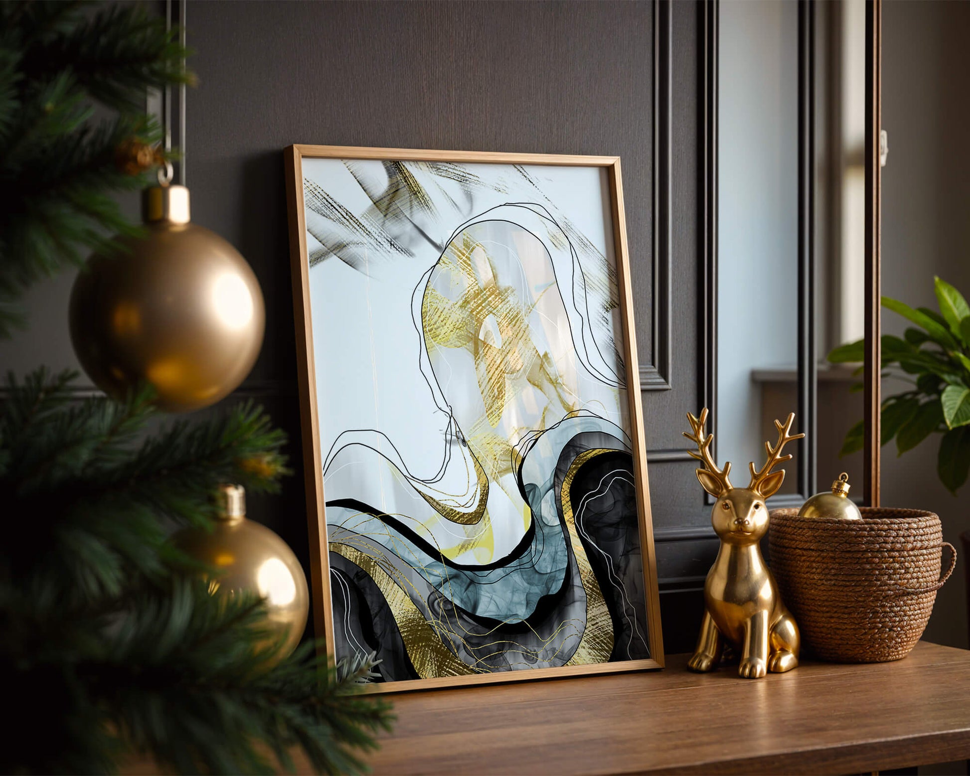 Arte abstracto con líneas fluidas y detalles dorados