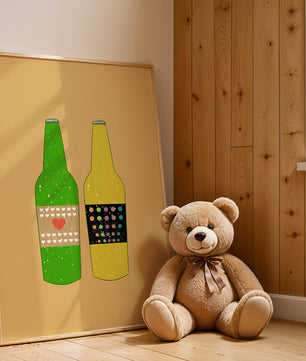 Ilustración de botellas de cerveza coloridas con etiquetas artísticas