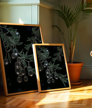 Elegante botanische Illustration mit leuchtenden Früchten und Blättern