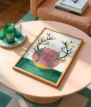 Abstrakte Komposition mit Goldfolienblättern und geometrischen Formen