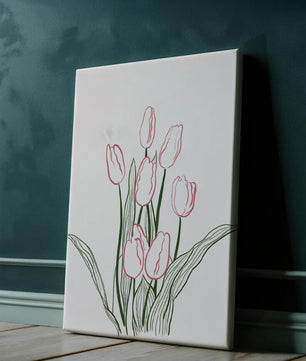 Wunderschöne rosa Tulpen mit grünen Blättern auf einer minimalistischen Leinwand