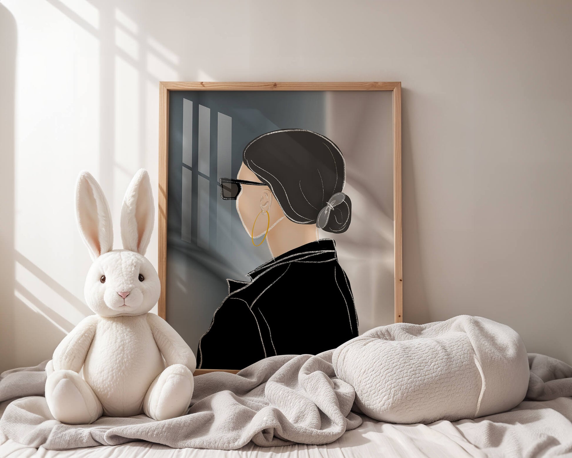Modern woman with sunglasses and gold hoop earrings