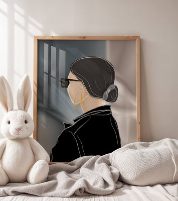 Modern woman with sunglasses and gold hoop earrings