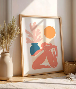 Figura desnuda abstracta con jarrón y sol en estilo minimalista