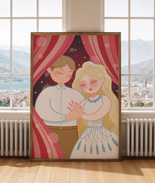 Pareja romántica bajo cortinas rojas con un tierno abrazo