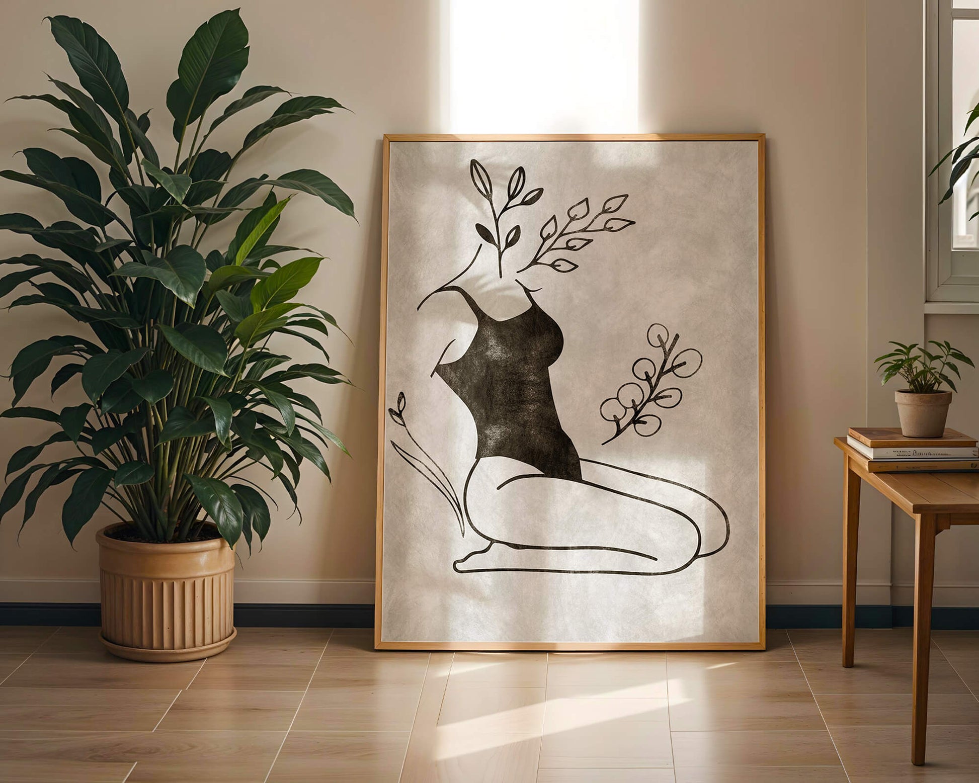 Mujer abstracta con elementos botánicos en estilo minimalista