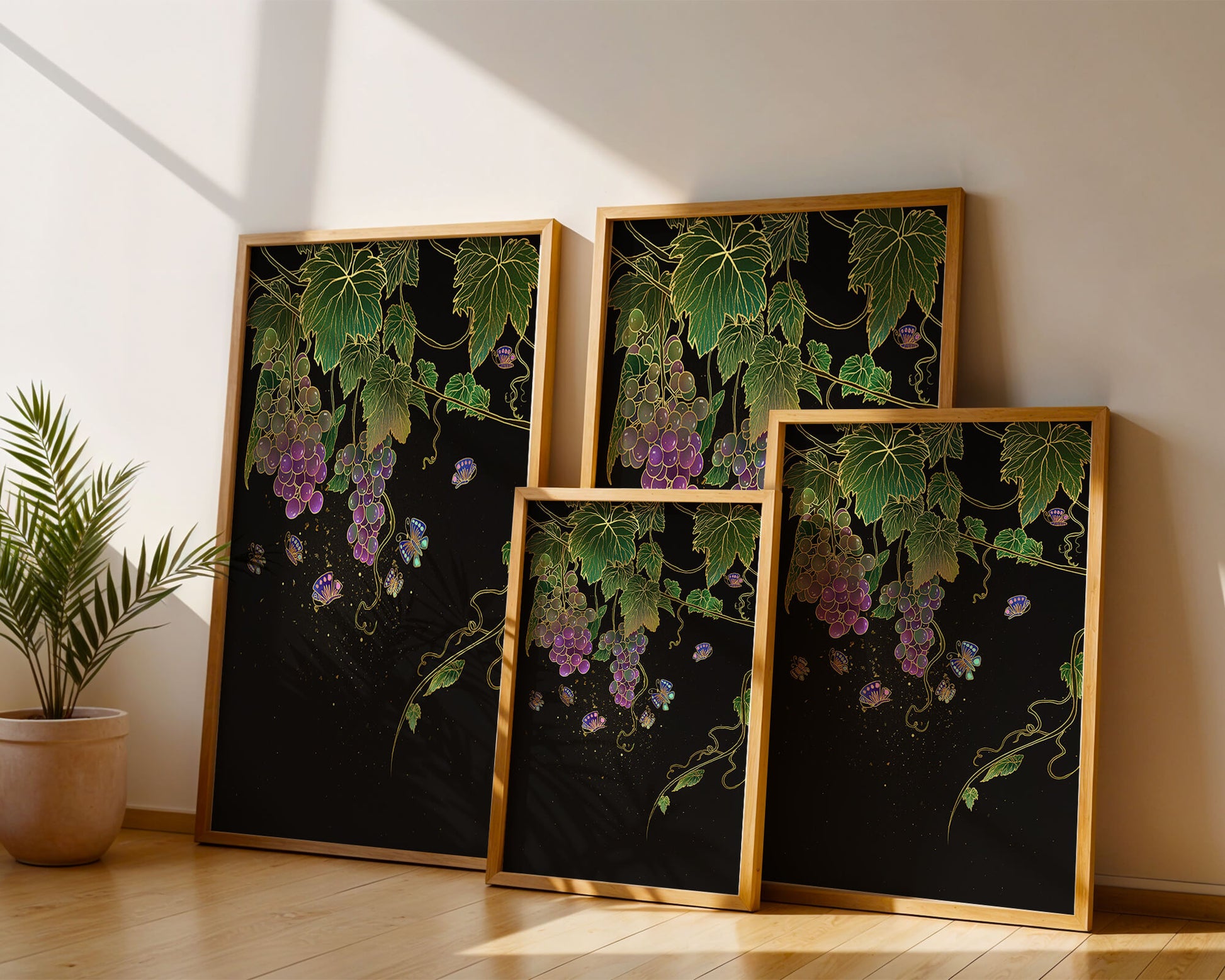 Uvas elegantes y mariposas sobre un fondo oscuro