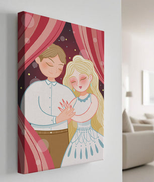 Pareja romántica bajo cortinas rojas con un tierno abrazo