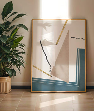 Abstraktes geometrisches Kunstwerk mit goldenen Elementen