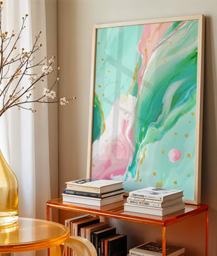 Obra de arte abstracta en pasteles y dorado con patrones fluidos