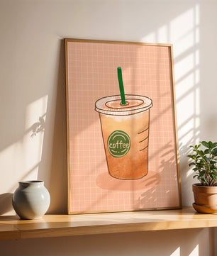 Taza de café helado ilustrada sobre fondo de cuadrícula de melocotón
