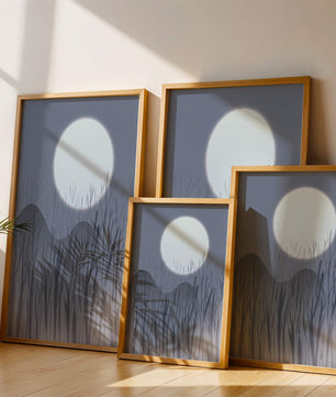 Ruhige Nachtlandschaft mit Vollmond und kahlen Bäumen