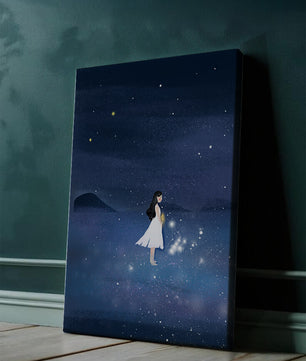 Niña en vestido blanco mirando al cielo estrellado