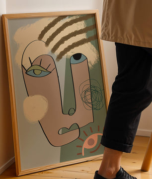 Retrato abstracto con formas geométricas y tonos terrosos