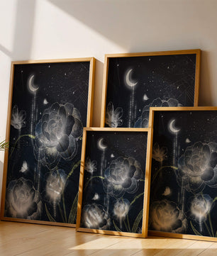 Fleur nocturne avec floraisons au clair de lune et papillon illuminé