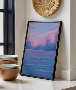 Verträumter Pastellhimmel, der sich in einer glitzernden Wasserlandschaft widerspiegelt 