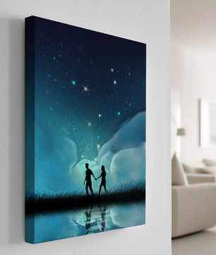 Pareja romántica paseando bajo la noche estrellada con reflejos celestiales