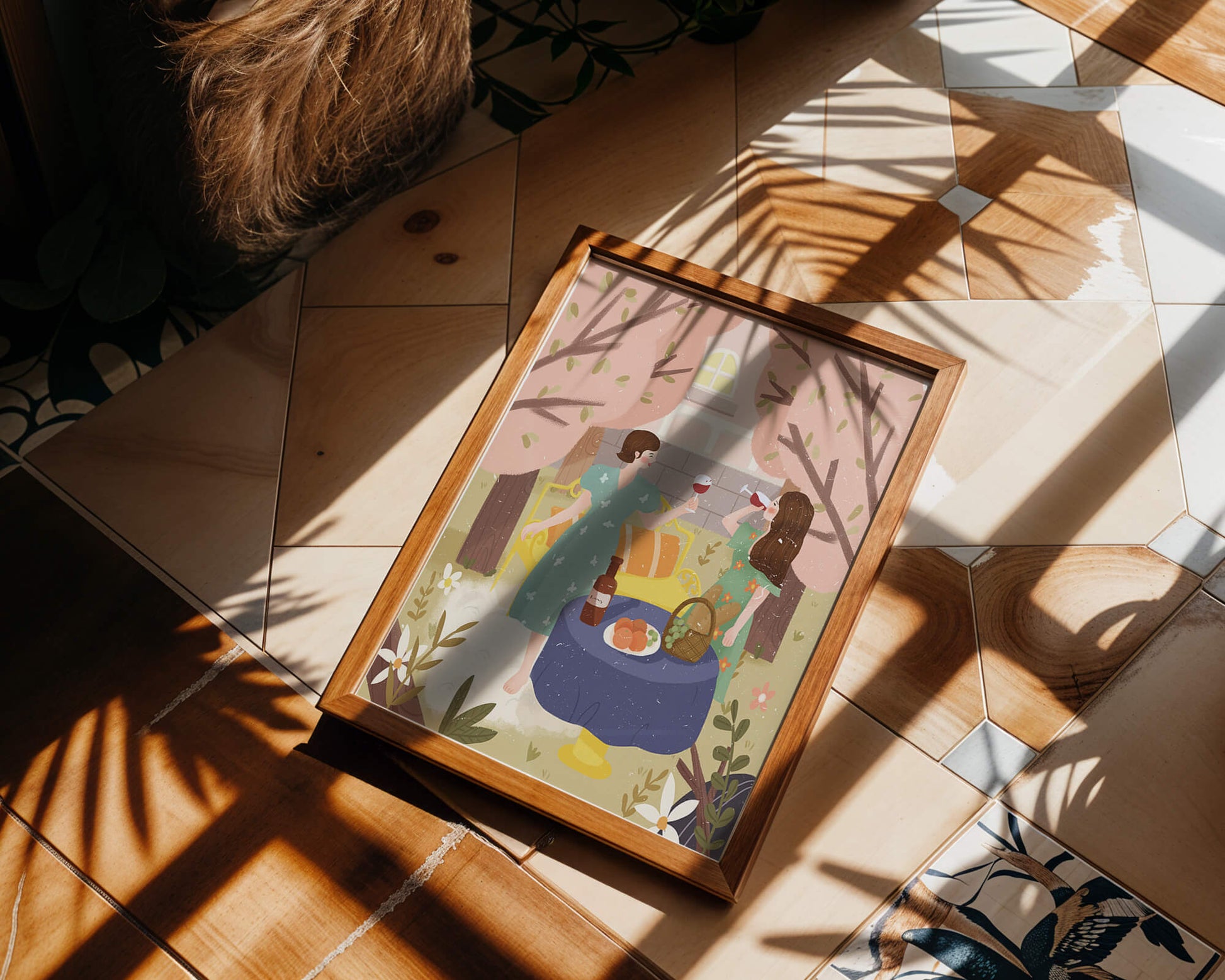 Reunión primaveral en el jardín con vino y frutas