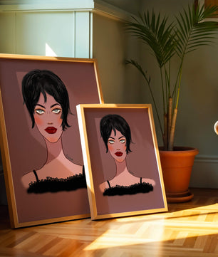 Illustration einer Frau mit kurzen schwarzen Haaren und auffälligem Make-up auf braunem Hintergrund