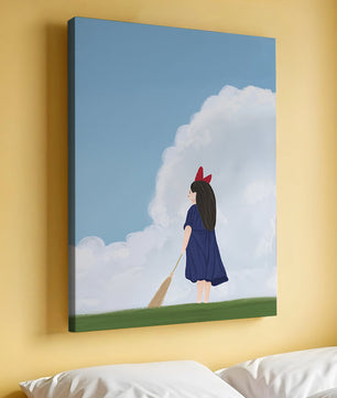 Junges Mädchen steht auf Gras mit Besen unter blauem Himmel