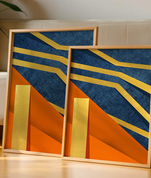 Composición geométrica abstracta con elementos dorados, azules y naranjas