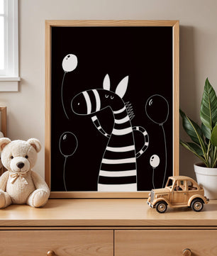 Cebra juguetona con globos en arte minimalista en blanco y negro