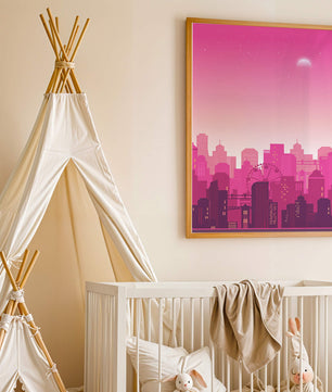 Skyline urbano al anochecer con degradado rosa y noria