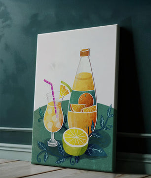 Ilustración colorida de bebidas cítricas con botella y vaso