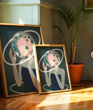 Portrait fantastique onirique avec une silhouette éthérée aux cheveux roses