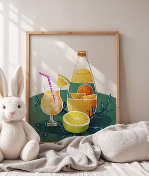 Ilustración colorida de bebidas cítricas con botella y vaso