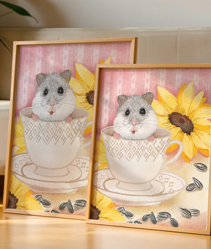 Hámster adorable en una taza de té con girasoles y semillas