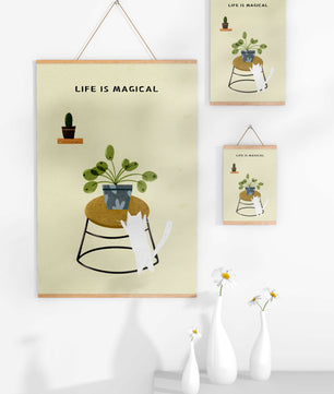 Ilustración encantadora de un gato con planta y mensaje inspirador