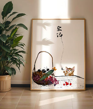 Juguetón gatito con frutas y arte de caligrafía