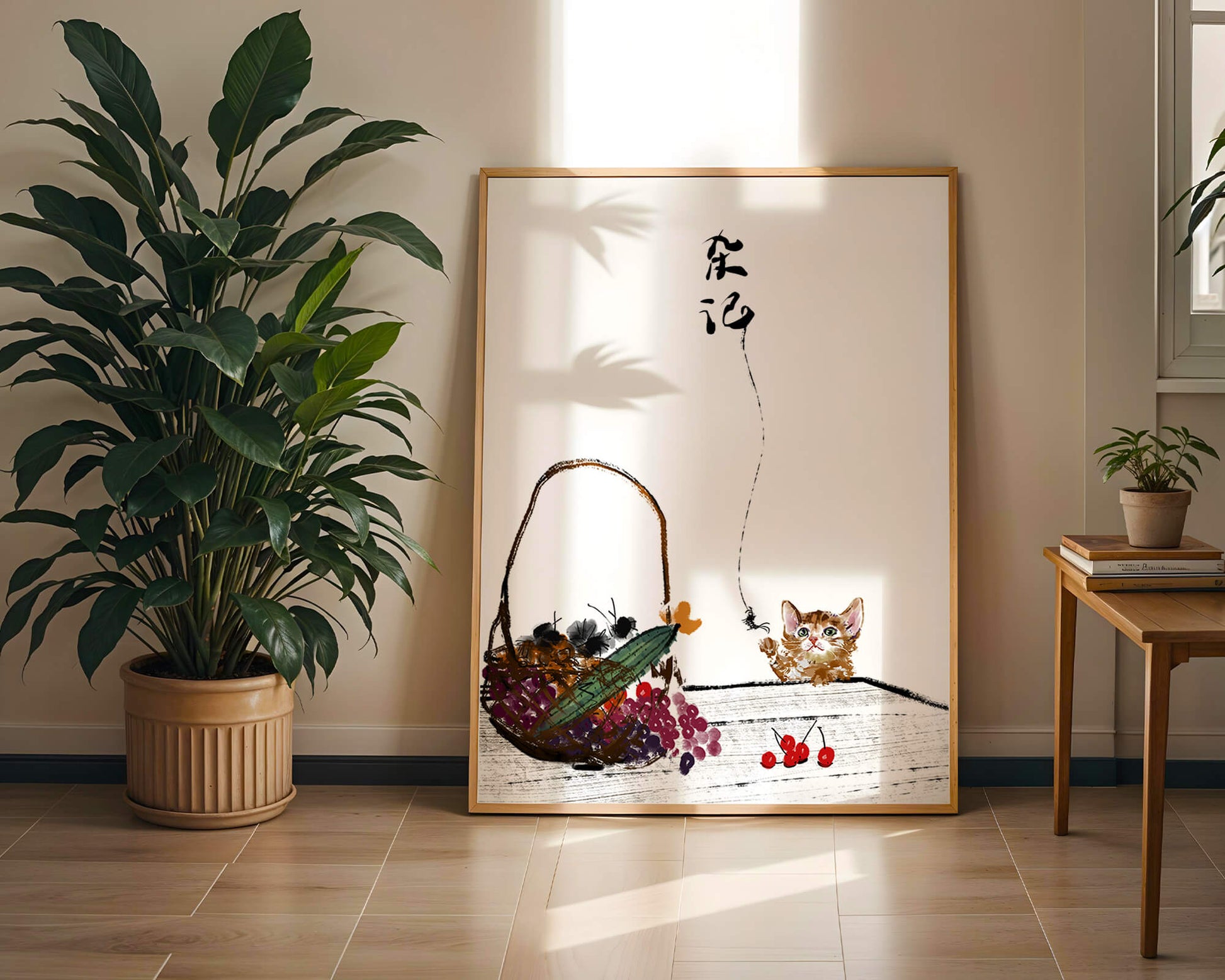 Juguetón gatito con frutas y arte de caligrafía