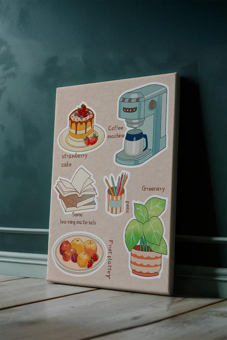 Elementos esenciales para un hogar acogedor, como tarta de fresa, cafetera y materiales de estudio.