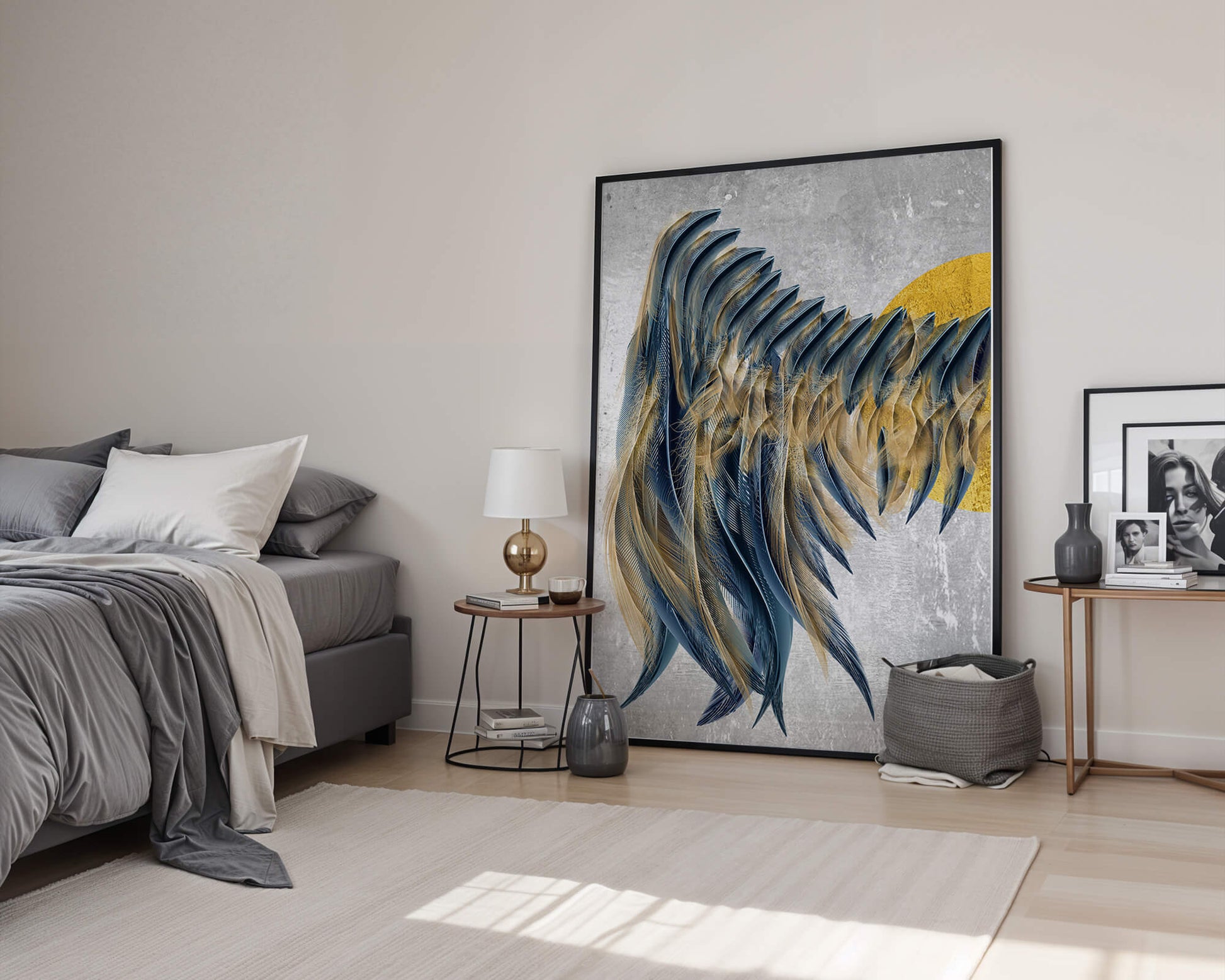 Arte abstracto de plumas con detalles dorados sobre fondo texturizado