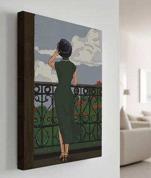 Mujer elegante en un balcón con vista pintoresca y flores rojas