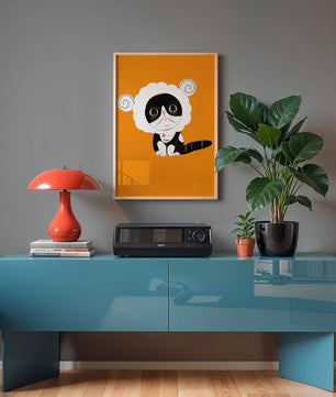 Ilustración de un gato disfrazado de oveja sobre fondo naranja vibrante