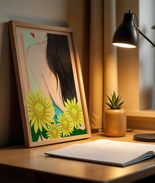 Ilustración de una mujer elegante con girasoles y cabello largo y oscuro