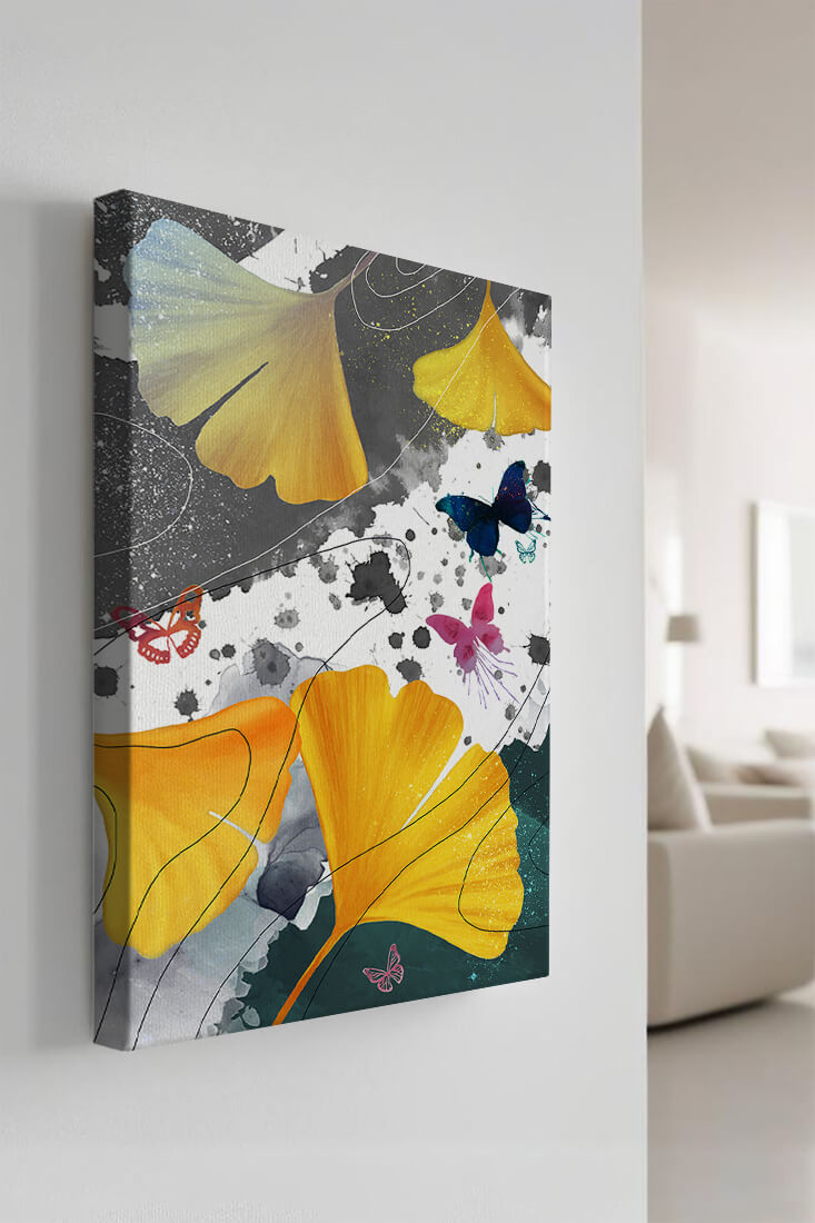 Composición artística con hojas amarillas y mariposas