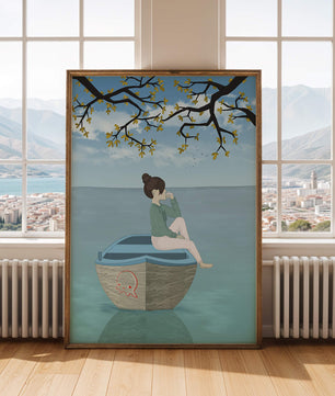 Chica relajándose en un bote bajo un árbol junto al agua
