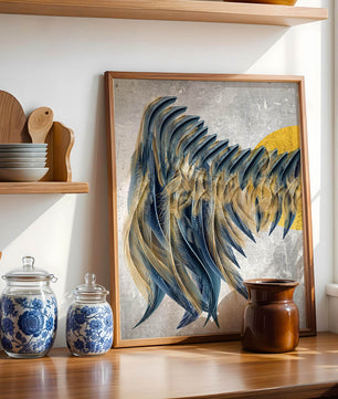 Arte de plumas abstractas con detalles dorados sobre fondo texturizado
