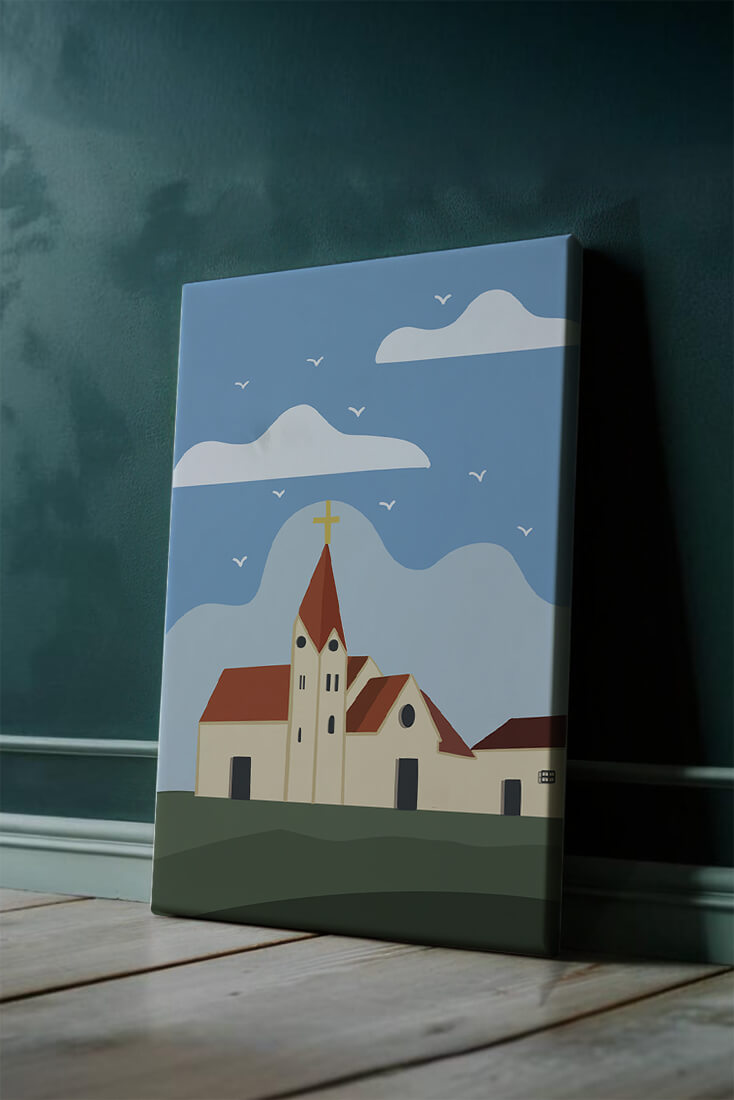 Paisaje idílico de iglesia con cruz dorada y cielo azul