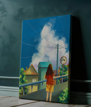 Chica parada en un puente mirando una calle suburbana con nubes vibrantes y cielo azul