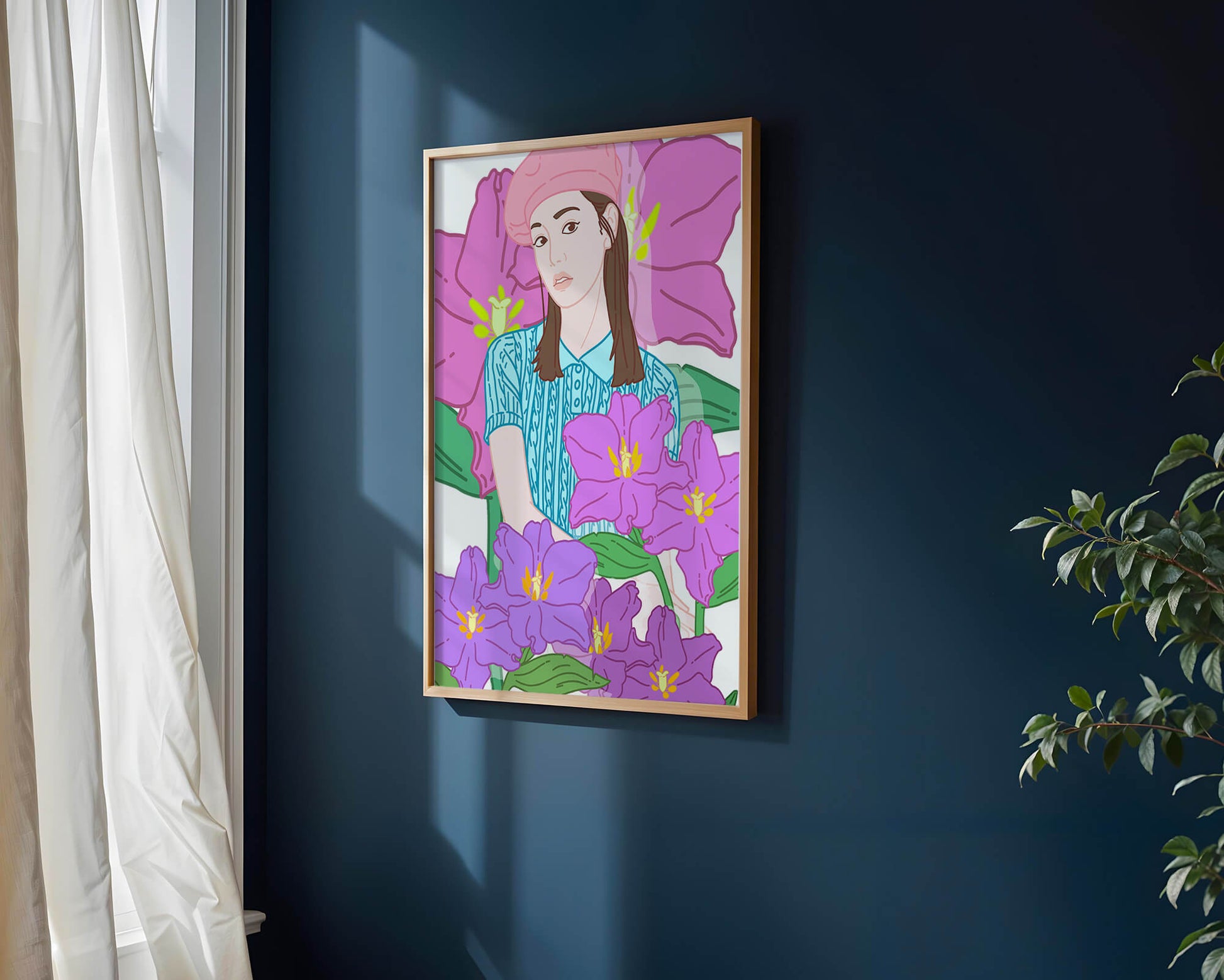 Ilustración de una joven con boina rosa y flores moradas