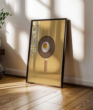 Fried Egg in a Pan on a Light Brown Background - Mi tienda