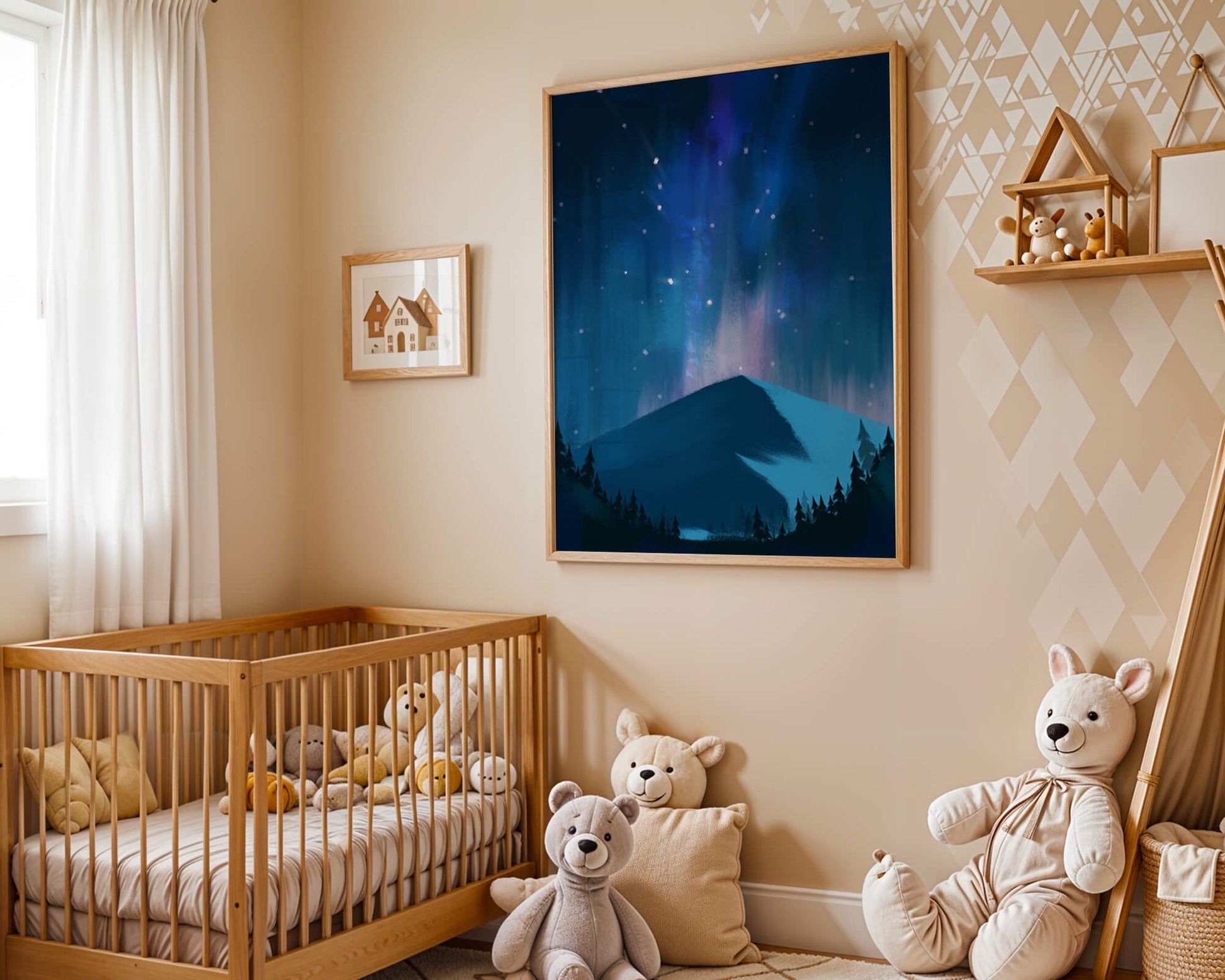 Paisaje montañoso sereno con auroras boreales y bosque oscuro