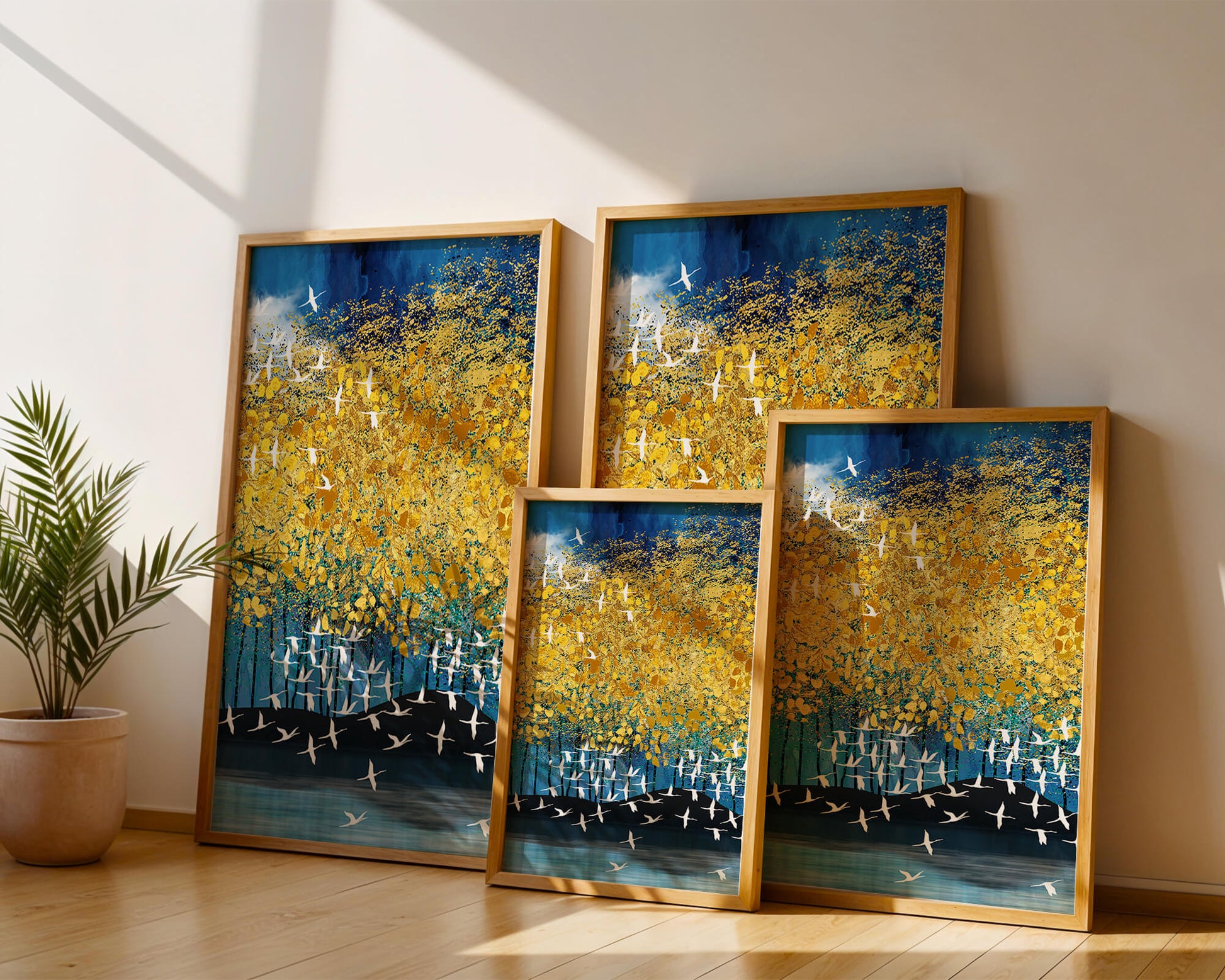 Paisaje abstracto con follaje dorado y pájaros volando