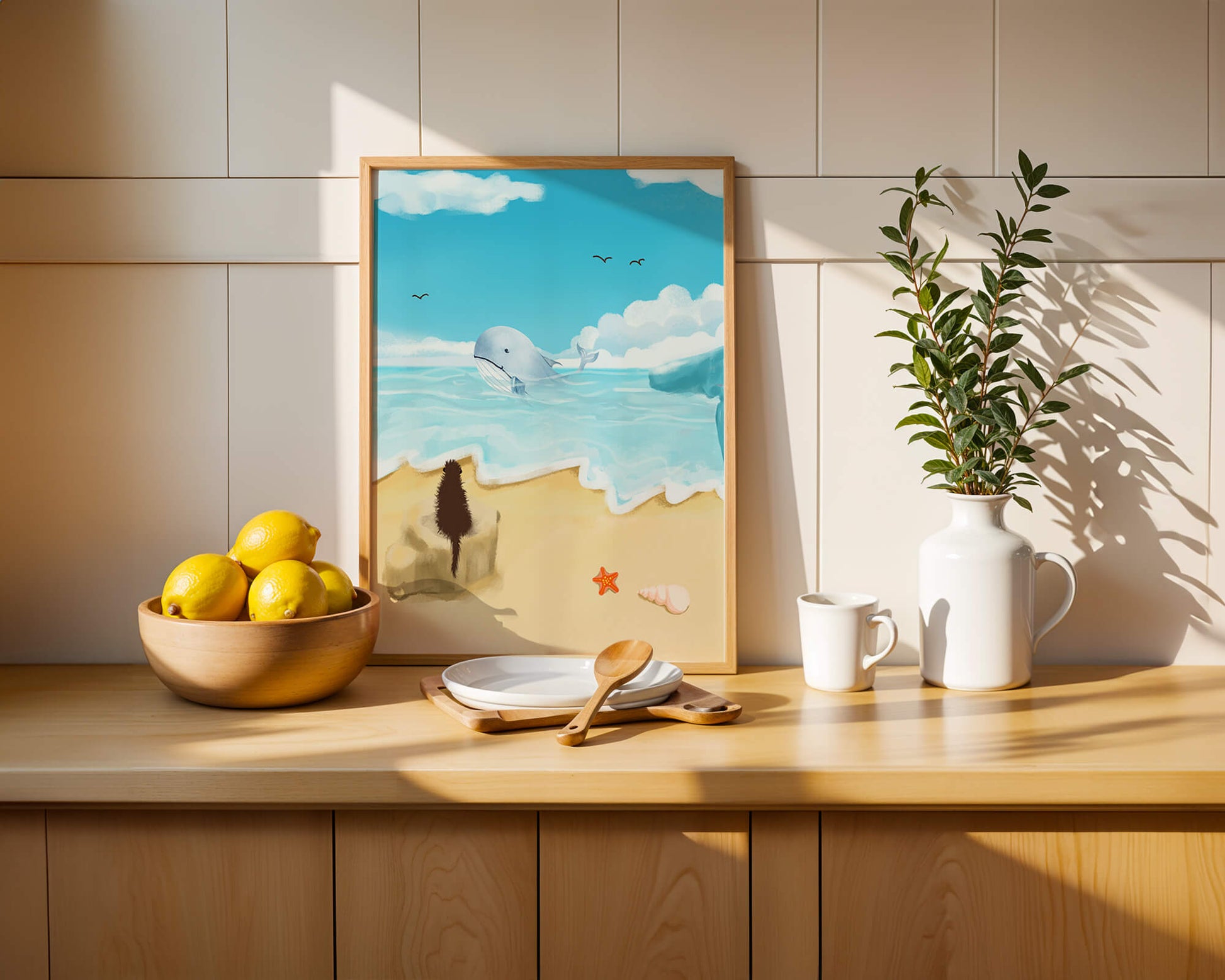 Vista al océano con ballena y elementos de playa