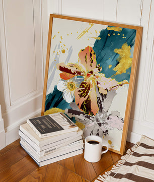 Obra de arte floral abstracta elegante con detalles dorados